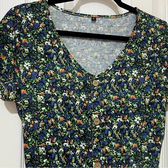 M Floral Print Women's Dress - Picture 3 of 6